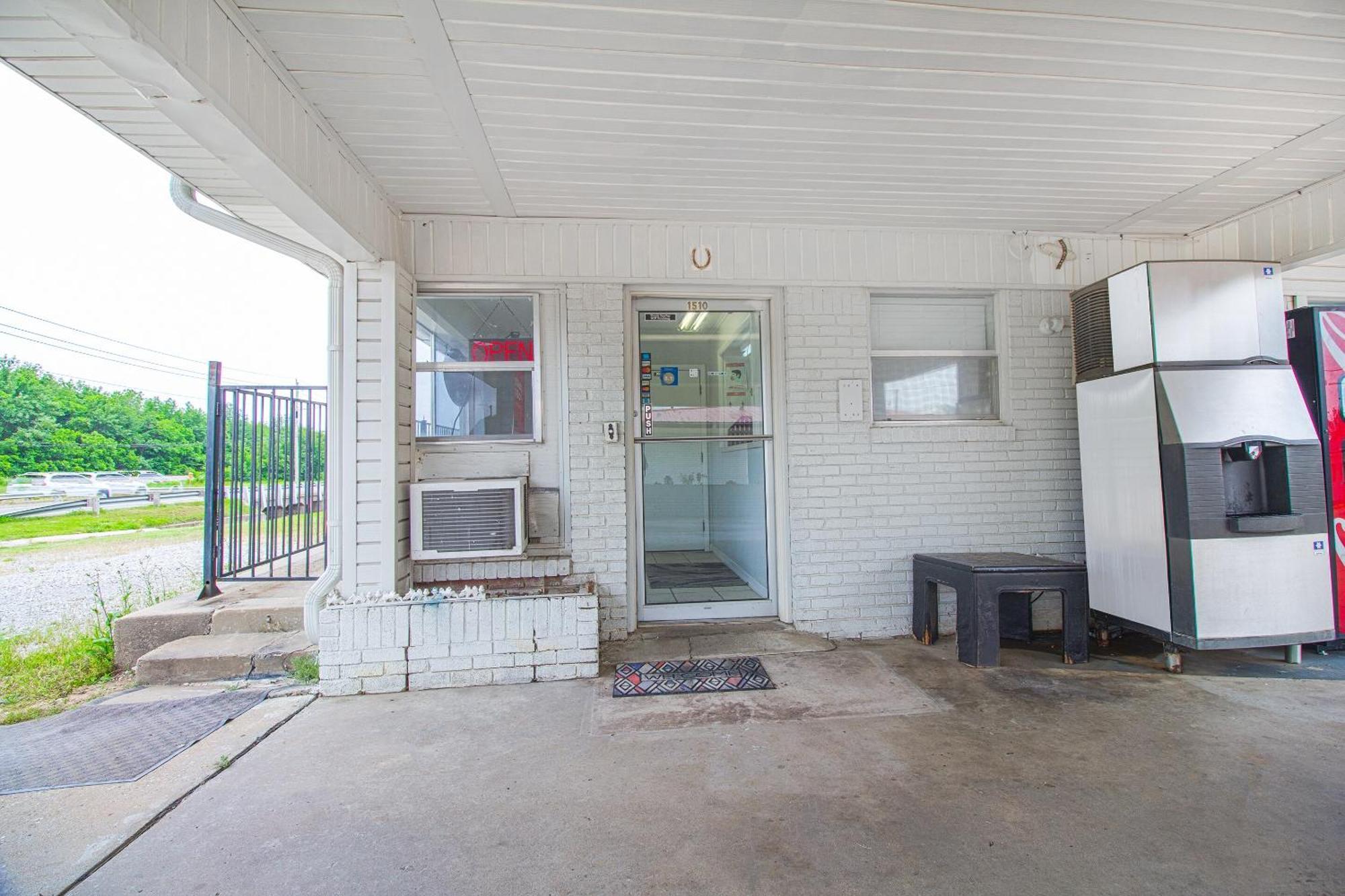 Oyo Hotel Mcalester Ok S Main St Εξωτερικό φωτογραφία