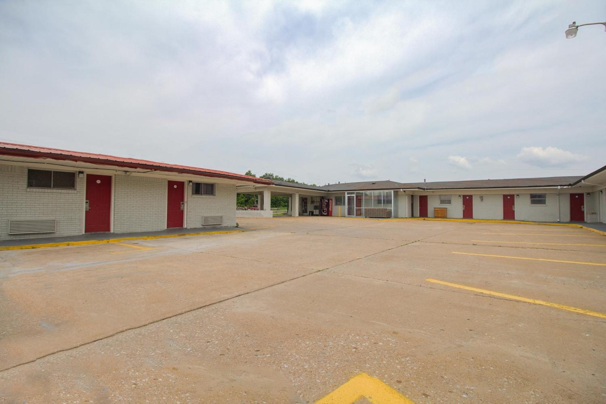 Oyo Hotel Mcalester Ok S Main St Εξωτερικό φωτογραφία