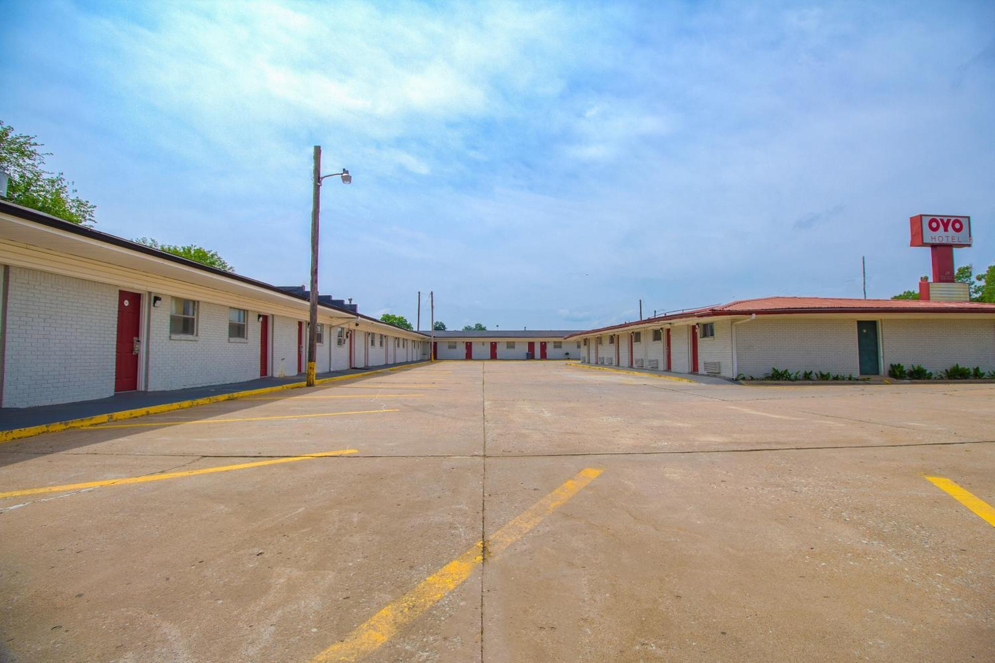 Oyo Hotel Mcalester Ok S Main St Εξωτερικό φωτογραφία